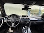 BMW 3-Serie Touring 320i M-SPORT High Executive/heads-up/Dealer onderhouden