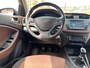 Hyundai i20 1.0 T-GDI Comfort van 2de Eigenaar met parkeersensoren en navigatie en bluetooth telefoon en airco