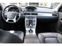 Volvo V70 T4 180PK Automaat Nordic+ | Verw. Voorstoelen | PDC Achter | Cruise Control | El. Achterklep | 17" LMV |