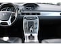 Volvo V70 T4 180PK Automaat Nordic+ | Verw. Voorstoelen | PDC Achter | Cruise Control | El. Achterklep | 17" LMV |