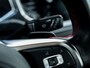 Volkswagen T-Roc 1.5 TSI Sport | Stoelverwarming | Adaptieve Cruise Control | LED Koplampen | Sportstuur | Apple Carplay | Android Auto | Two-Tone Wit - Zwart | Parkeersensoren | Privacy Glas | Sportstoelen | All Season Banden |