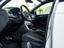 Volkswagen T-Roc 1.5 TSI Sport | Stoelverwarming | Adaptieve Cruise Control | LED Koplampen | Sportstuur | Apple Carplay | Android Auto | Two-Tone Wit - Zwart | Parkeersensoren | Privacy Glas | Sportstoelen | All Season Banden |