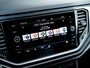 Volkswagen T-Roc 1.5 TSI Sport | Stoelverwarming | Adaptieve Cruise Control | LED Koplampen | Sportstuur | Apple Carplay | Android Auto | Two-Tone Wit - Zwart | Parkeersensoren | Privacy Glas | Sportstoelen | All Season Banden |