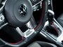 Volkswagen T-Roc 1.5 TSI Sport | Stoelverwarming | Adaptieve Cruise Control | LED Koplampen | Sportstuur | Apple Carplay | Android Auto | Two-Tone Wit - Zwart | Parkeersensoren | Privacy Glas | Sportstoelen | All Season Banden |