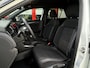 Volkswagen T-Roc 1.5 TSI Sport | Stoelverwarming | Adaptieve Cruise Control | LED Koplampen | Sportstuur | Apple Carplay | Android Auto | Two-Tone Wit - Zwart | Parkeersensoren | Privacy Glas | Sportstoelen | All Season Banden |