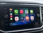 Volkswagen T-Roc 1.5 TSI Sport | Stoelverwarming | Adaptieve Cruise Control | LED Koplampen | Sportstuur | Apple Carplay | Android Auto | Two-Tone Wit - Zwart | Parkeersensoren | Privacy Glas | Sportstoelen | All Season Banden |