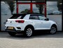Volkswagen T-Roc 1.5 TSI Sport | Stoelverwarming | Adaptieve Cruise Control | LED Koplampen | Sportstuur | Apple Carplay | Android Auto | Two-Tone Wit - Zwart | Parkeersensoren | Privacy Glas | Sportstoelen | All Season Banden |