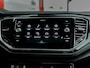 Volkswagen T-Roc 1.5 TSI Sport | Stoelverwarming | Adaptieve Cruise Control | LED Koplampen | Sportstuur | Apple Carplay | Android Auto | Two-Tone Wit - Zwart | Parkeersensoren | Privacy Glas | Sportstoelen | All Season Banden |