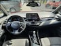 Toyota C-HR / C-HR+ 1.8 HYBRID BI-TONE STUUR/STOELVERWARMING BLIND-SPOT ALL-SEASON PARELMOER-LAK KEYLESS