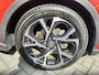 Toyota C-HR / C-HR+ 1.8 HYBRID BI-TONE STUUR/STOELVERWARMING BLIND-SPOT ALL-SEASON PARELMOER-LAK KEYLESS