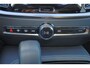 Volvo V60 T6 Recharge AWD Plus Dark - Panorama/schuifdak - IntelliSafe Assist & Surround - 360º Camera - Harman/Kardon audio - Verwarmde voorstoelen, stuur & achterbank - Parkeersensoren voor & achter - Elektr. bedienb. voorstoelen met geheugen - Head up display - Extra getint glas - 19' LMV
