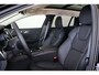 Volvo V60 T6 Recharge AWD Plus Dark - Panorama/schuifdak - IntelliSafe Assist & Surround - 360º Camera - Harman/Kardon audio - Verwarmde voorstoelen, stuur & achterbank - Parkeersensoren voor & achter - Elektr. bedienb. voorstoelen met geheugen - Head up display - Extra getint glas - 19' LMV