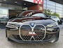 BMW i4 eDrive40 High Executive // SCHUIF-KANTELDAK // SPORT STOELEN // NAVI // CAMERA // ELEK. TREKHAAK // HEAD UP DISPLAY //