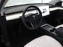 Tesla Model Y Long Range AWD 75 kWh | SOH 94% | Full Self Driving Capability* | Stoelverwarming voor + achter | Adaptieve Cruise Control | Camera | Panoramadak | Ele. stoelen + geheugen | Ele. kofferdeksel | NL Auto |
