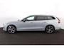 Volvo V60 T6 Recharge AWD Plus Dark - Panorama/schuifdak - IntelliSafe Assist & Surround - 360º Camera - Harman/Kardon audio - Verwarmde voorstoelen, stuur & achterbank - Parkeersensoren voor & achter - Elektr. bedienb. voorstoelen met geheugen - Head up display - Extra getint glas - 19' LMV