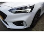 Ford Focus Wagon 1.0 EcoB. ST Line Business/B&O/18INCH/Winterpack/ LED Koplampen.