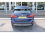 BMW X1 141PK Automaat sDrive18i High Executive | Trekhaak | PDC V+A | Verw. Voorstoelen | Climate control | El. Achterklep |