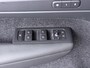 Volvo XC40 2.0 T4 Momentum | Trekhaak | Lederen Bekl. | El. voorstoelen | Parkeercamera |