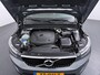 Volvo XC40 2.0 T4 Momentum | Trekhaak | Lederen Bekl. | El. voorstoelen | Parkeercamera |