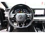 Skoda Octavia Combi 1.0 e-TSI Sport Business O.a: Trekhaak, PDC, Clima, Navi, Cruise, Carplay, Etc. All-in prijs!