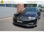 Volkswagen Passat Variant 1.5 TSI 150PK ELEGANCE / HIGHLINE VOL LUXE PANORAMADAK FULL LED LEDER/ALCANTARA STOELVERWARMING 18INCH LMV ADAPTIEVE CRUISE ANDROID/APPLECARPLAY NAVI VIRTUEEL COCKPIT PDC V+A+ASSIST KEYLESS ENZ...