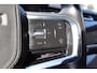 Land Rover Range Rover Velar 2.0 P400e R-Dynamic Panoramadak/Stoelverwarming/360 Camera/Meridian sound/Cruise control/Lane assist/Dodehoeksdetectie/Apple carplay/Stuurverwarming