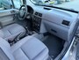 Ford Tourneo Connect 1.8-16V SWB - Rolstoelauto 4+1 - Ruime Bodemverlaging- Rolstoelvervoer