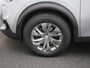 Peugeot e-2008 EV Blue Lease Active 50 kWh | All season banden | Nav | Camera