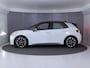 Volkswagen ID.3 First 58 kWh 204 pk | SOH 92,93% | Navigatie | Trekhaak (afneembaar) | Parkeersensoren | Adaptieve cruise control | Stoel/stuur verwarming | Apple Carplay/Android Auto |