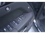 Land Rover Defender 110 2.0 P300e 110 X-Dynamic SE | Voorstoelen verwarmd | Trekhaak |