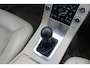 Volvo V70 150PK Summum | Verw. Voorstoelen | Verw. Achterbank | Trekhaak | PDC Achter | Cruise Control | 17" LMV |
