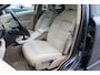 Volvo V70 150PK Summum | Verw. Voorstoelen | Verw. Achterbank | Trekhaak | PDC Achter | Cruise Control | 17" LMV |