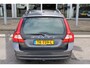 Volvo V70 150PK Summum | Verw. Voorstoelen | Verw. Achterbank | Trekhaak | PDC Achter | Cruise Control | 17" LMV |