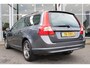 Volvo V70 150PK Summum | Verw. Voorstoelen | Verw. Achterbank | Trekhaak | PDC Achter | Cruise Control | 17" LMV |