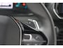 Peugeot 2008 Hybrid 136 e-DCS6 Style | Apple Carplay | Parkeersensoren | Climate control