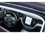Volvo XC60 2.0 T6 Plug-in hybrid AWD Inscription Exclusive | Panoramadak | Stoel- en stuurverwarming | Parkeercamera | Elektrisch verstelbare stoelen | Trekhaak |
