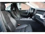 Volvo XC60 2.0 T6 Plug-in hybrid AWD Inscription Exclusive | Panoramadak | Stoel- en stuurverwarming | Parkeercamera | Elektrisch verstelbare stoelen | Trekhaak |