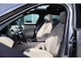 Land Rover Range Rover Velar 2.0 300pk AWD R-Dynamic HSE I Pano I Trekhaak I Meridian audio | Camera | Carplay |