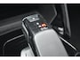 Peugeot e-2008 EV Allure Pack 50 kWh | Navi By App | Stoelverwarming | Climate Control | Parkeesensoren | Apple Carplay & Android Auto | !!