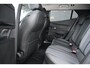 Peugeot e-2008 EV Allure Pack 50 kWh | Navi By App | Stoelverwarming | Climate Control | Parkeesensoren | Apple Carplay & Android Auto | !!