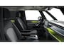Volkswagen ID. Buzz Pro Bulli 79 kWh 7p. | Trekhaak | Sluithulp | 7 persoons | Two-Tone | Adaptieve Cruise Control |