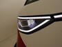 Volkswagen ID. Buzz L2 Pro Bulli 79 kWh 7p. | Trekhaak | Sluithulp | 7 persoons | Two-Tone | Adaptieve Cruise Control |