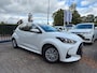 Toyota Yaris 1.5 Hybrid Active / 1E EIGENAAR / NAVIGATIE / NIEUW MODEL / ECC / CAMERA / DEALER ONDERHOUDEN / CRUISE / NL-AUTO