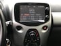 Toyota Aygo 1.0 VVT-i x-play / NAVIGATIE / AIRCO / ACHTERUITRIJCAMERA / NL-AUTO / 5 DEURS / ELEK. PAKKET / ZUINIG