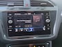 Volkswagen Tiguan 1.5 TSI Life Business / AUTOMAAT / 1E EIGENAAR / VIRTUAL DISPLAY / TREKHAAK / NL-AUTO / NAVIGATIE / ECC / CRUISE