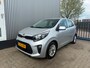 Kia Picanto 1.0 DPi DynamicLine / APPLE CARPLAY / 1E EIGENAAR / NAVIGATIE / ACHTERUITRIJCAMERA / CRUISE CONTROL / AIRCO / NL-AUTO
