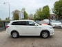 Mitsubishi Outlander 2.4 PHEV Pure / 1E EIG / APPLE CAR PLAY / STOELVERWARMING / CRUISE / ECC / NL-AUTO / TREKHAAK / CAMERA