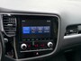 Mitsubishi Outlander 2.4 PHEV Pure / 1E EIG / APPLE CAR PLAY / STOELVERWARMING / CRUISE / ECC / NL-AUTO / TREKHAAK / CAMERA