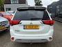 Mitsubishi Outlander 2.4 PHEV Pure / 1E EIG / APPLE CAR PLAY / STOELVERWARMING / CRUISE / ECC / NL-AUTO / TREKHAAK / CAMERA