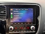 Mitsubishi Outlander 2.4 PHEV Pure / 1E EIG / APPLE CAR PLAY / STOELVERWARMING / CRUISE / ECC / NL-AUTO / TREKHAAK / CAMERA